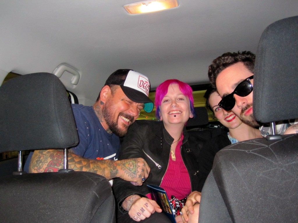 Pile in the back! Pile in the back!